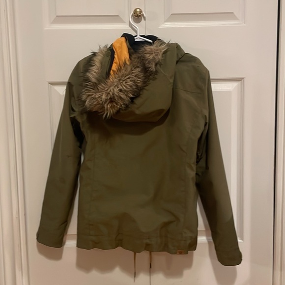 Women’s XS Roxy winter jacket - Picture 2 of 6